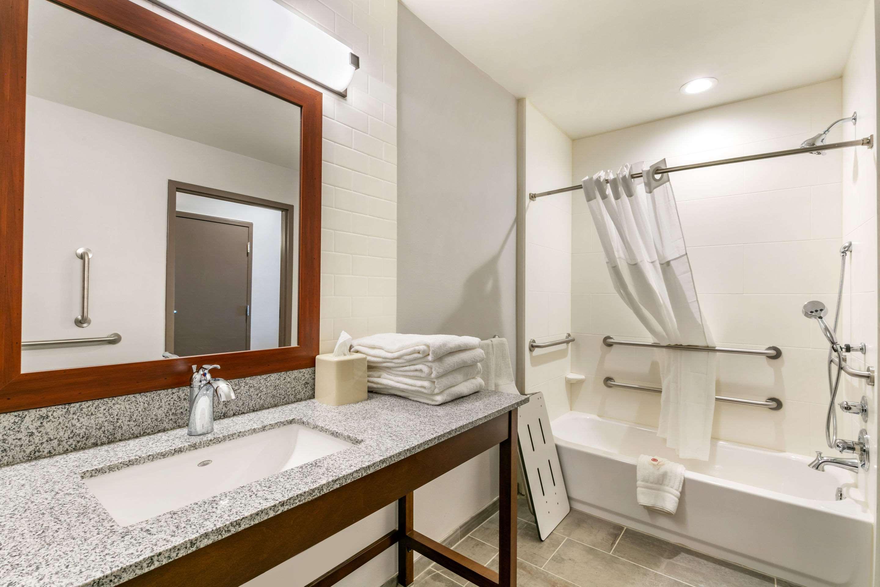 Comfort Suites North Tupelo Zewnętrze zdjęcie