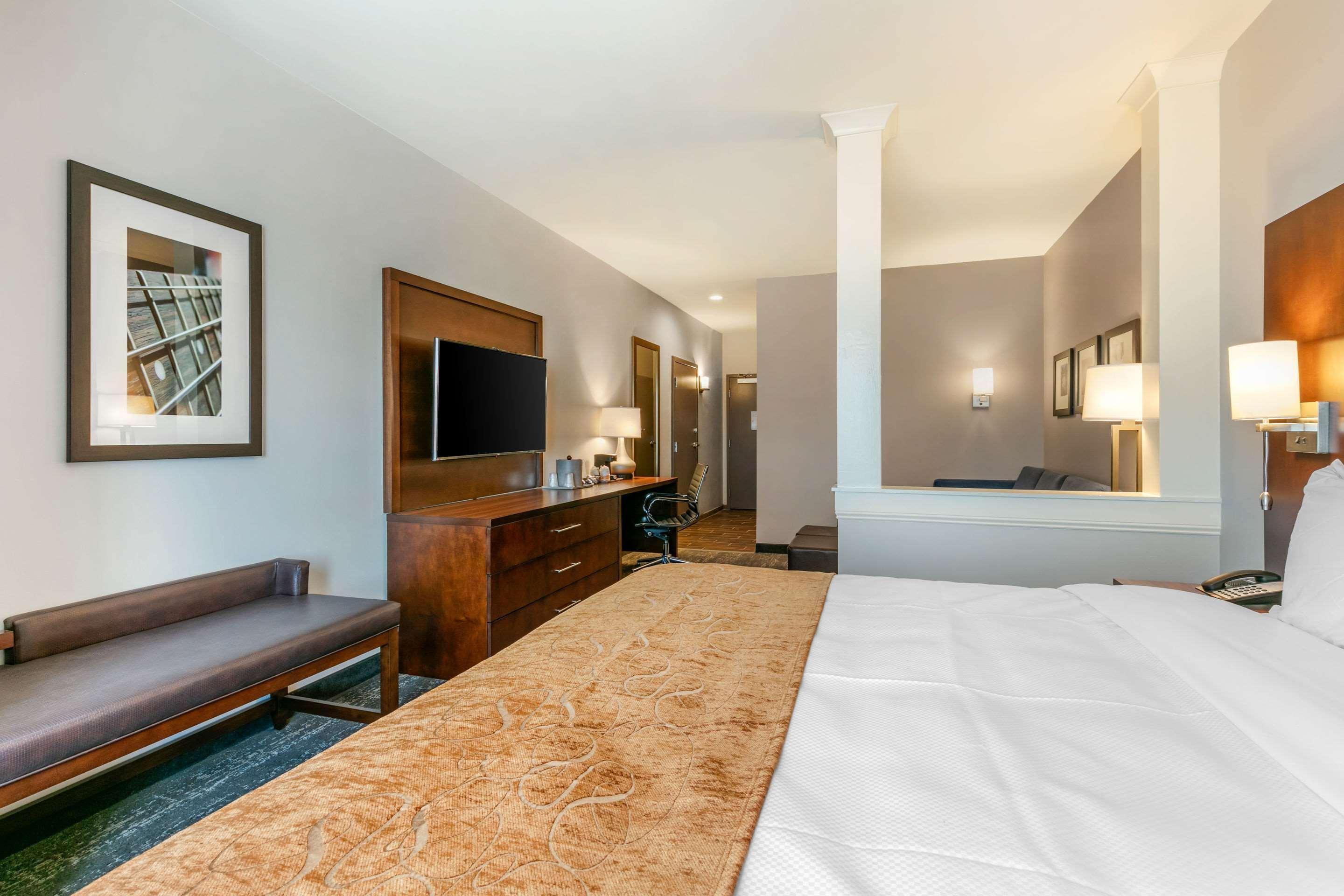 Comfort Suites North Tupelo Zewnętrze zdjęcie