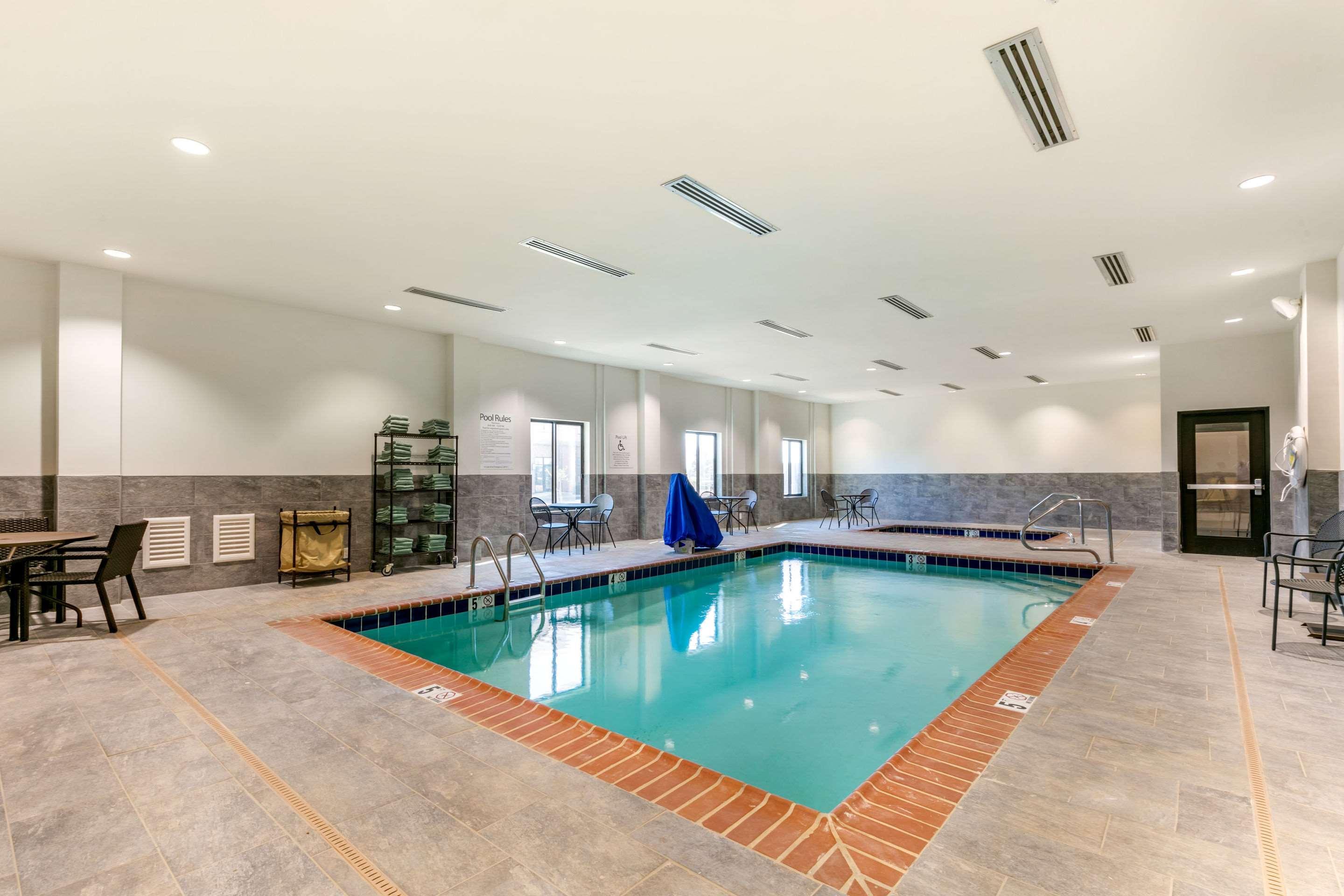 Comfort Suites North Tupelo Zewnętrze zdjęcie