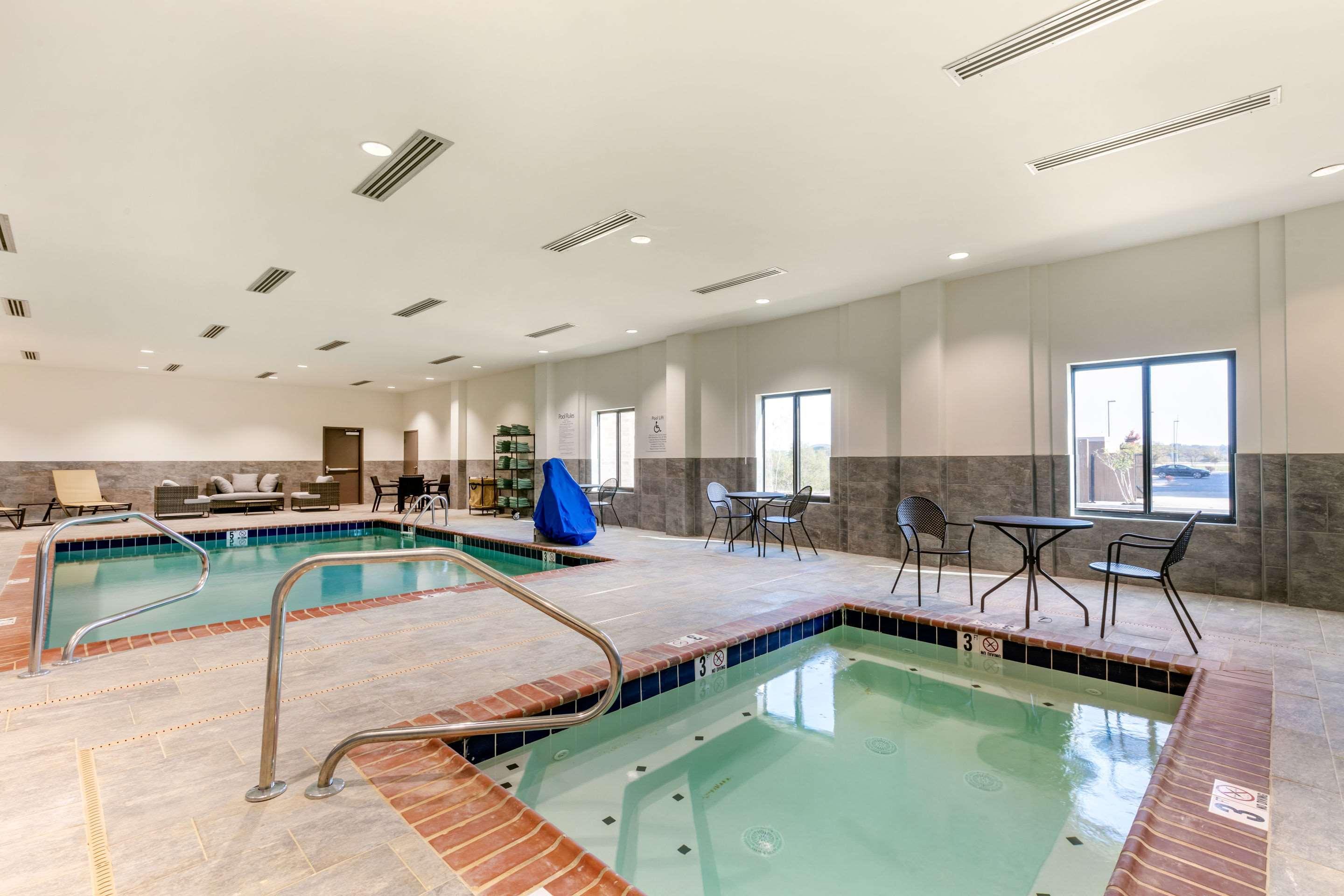 Comfort Suites North Tupelo Zewnętrze zdjęcie