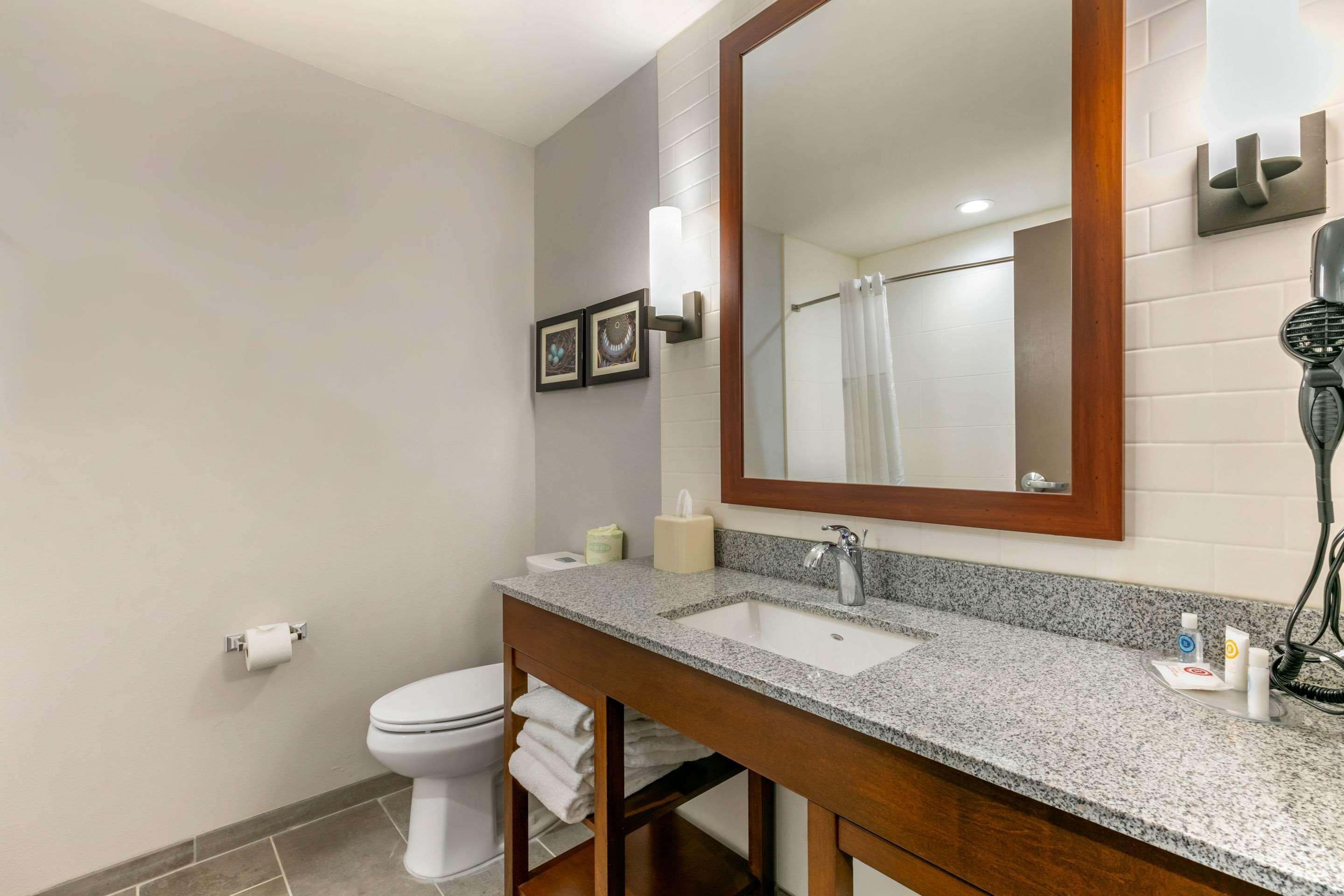 Comfort Suites North Tupelo Zewnętrze zdjęcie
